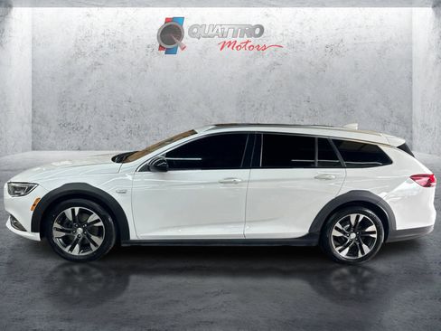 Used 2018 Buick Regal Preferred w/ Sights and Sounds Package image 2