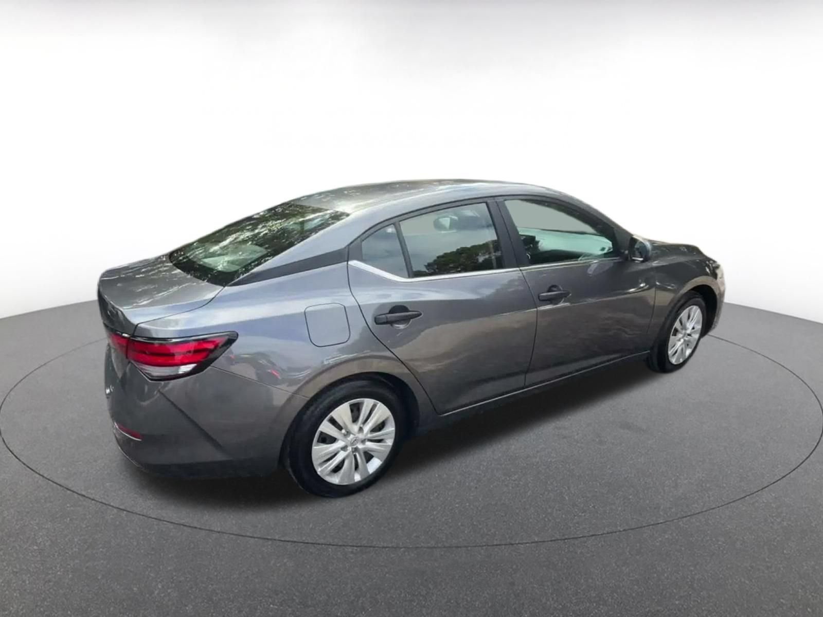 Used 2025 Nissan Sentra S FWD image 14
