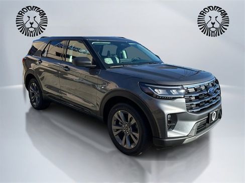 New 2026 Ford Explorer Active image 3