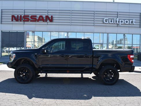 Used 2021 Ford F150 Lariat w/ Equipment Group 502A High AWD/4WD image 3