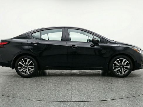 Used 2025 Nissan Versa SV FWD image 11