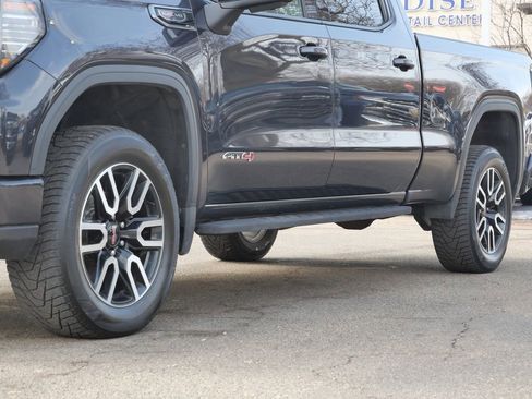 Used 2022 GMC Sierra 1500 AT4 w/ AT4 Premium Package image 4