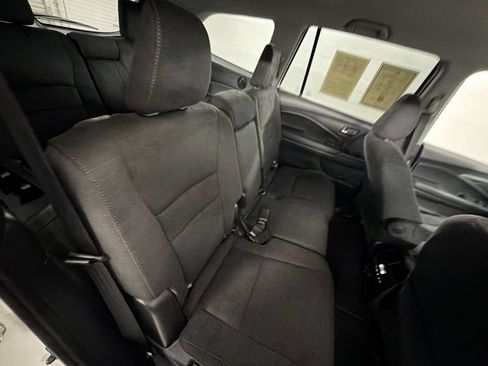 Used 2019 Honda Pilot EX image 25