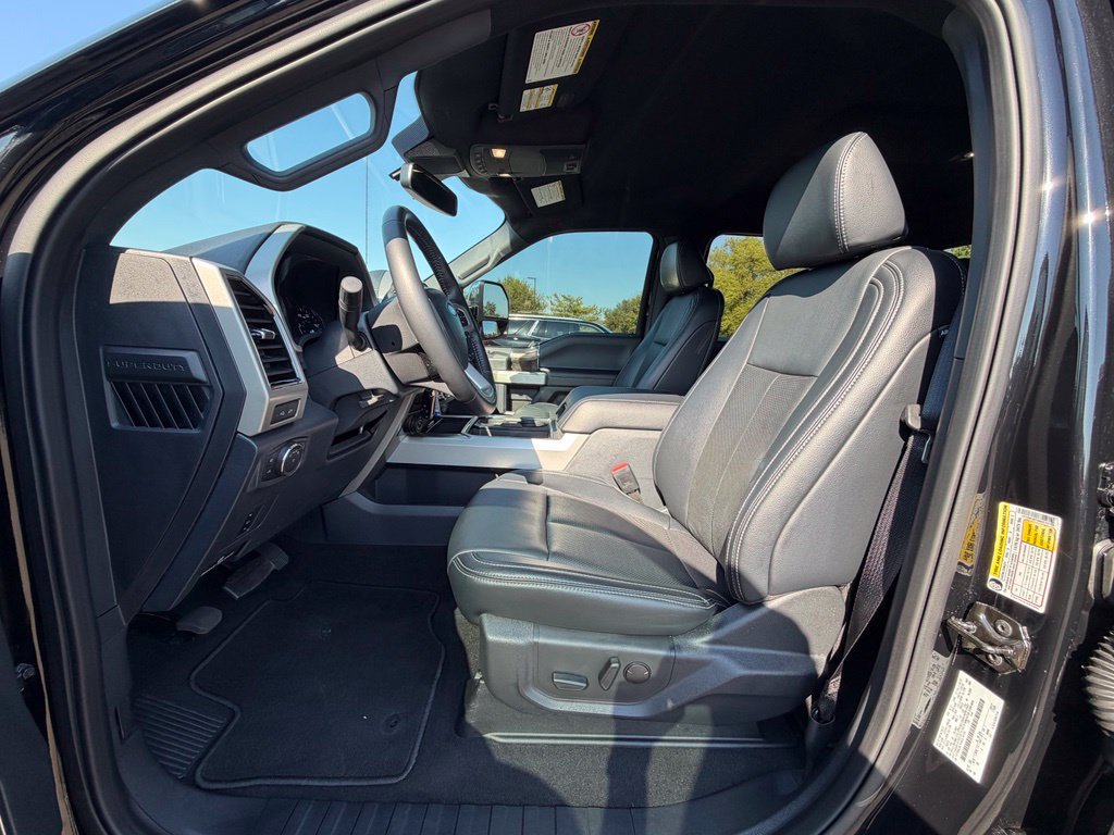 Used 2022 Ford F350 Lariat w/ Chrome Package AWD/4WD image 2