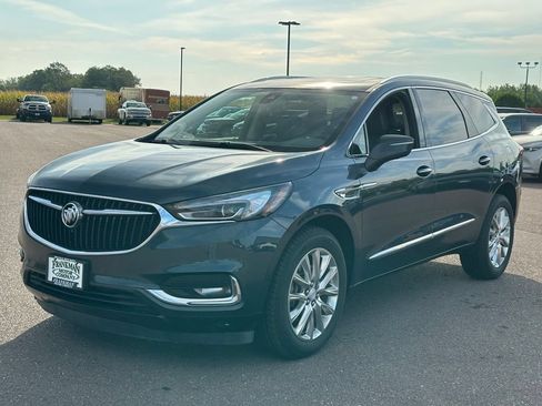 Used 2018 Buick Enclave Premium w/ Experience Buick Package AWD/4WD image 4