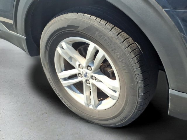 Used 2023 Ford Explorer XLT AWD/4WD image 18