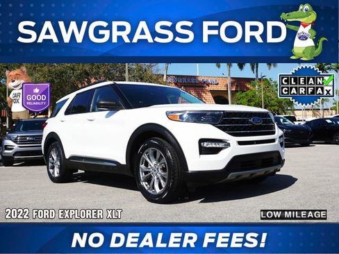 Certified 2022 Ford Explorer XLT w/ Equipment Group 202A image 1