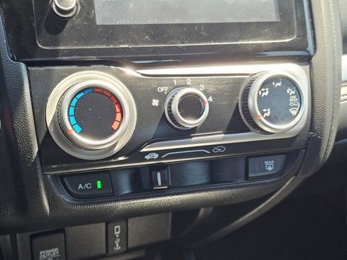 Used 2019 Honda Fit EX image 37