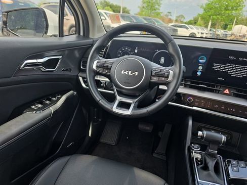 Certified 2023 Kia Sportage SX FWD image 9