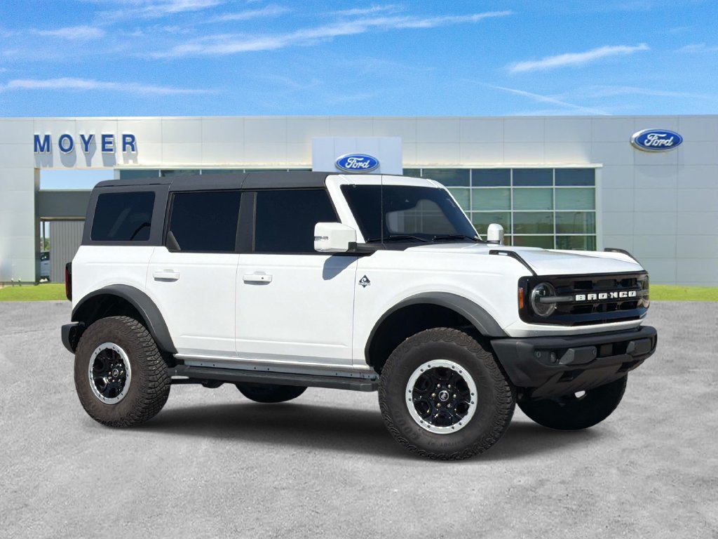 Certified 2023 Ford Bronco Outer Banks w/ Sasquatch Package AWD/4WD image 1