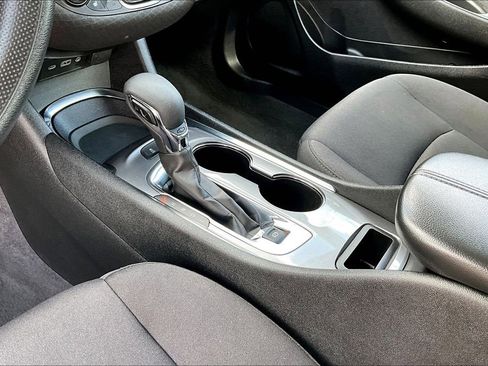 Used 2024 Chevrolet Malibu LT FWD image 15