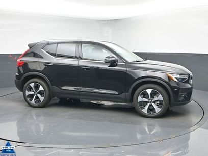 Used 2025 Volvo XC40 B5 Plus