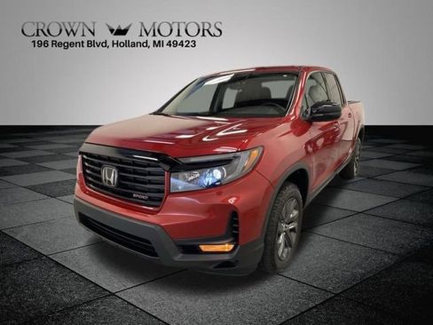 Used 2023 Honda Ridgeline Sport image 3