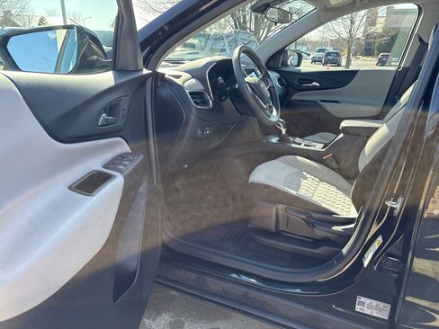 Used 2024 Chevrolet Equinox LS w/ Midnight Edition image 10