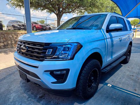 Used 2021 Ford Expedition XLT AWD/4WD image 1