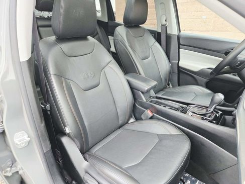 Used 2022 Jeep Compass Limited w/ Sun and Sound Group image 16