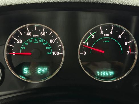 Used 2018 Jeep Wrangler Sport AWD/4WD image 29