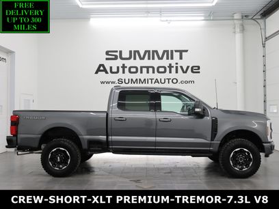 Used 2025 Ford F250 XLT w/ Black Appearance Package