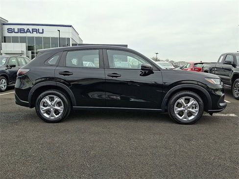 Used 2023 Honda HR-V LX image 8