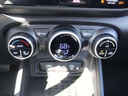 New 2026 Hyundai Venue SEL image 19