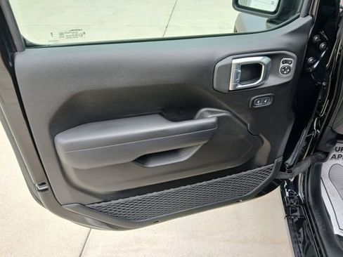 Used 2024 Jeep Wrangler Sport AWD/4WD image 14