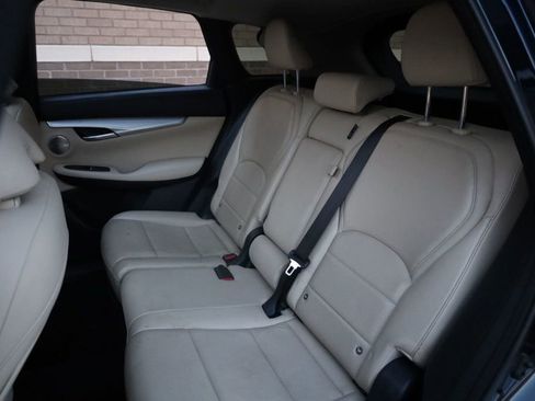 Used 2019 INFINITI QX50 Essential w/ Proactive Package image 10