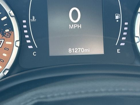 Used 2018 Jeep Renegade Altitude image 21