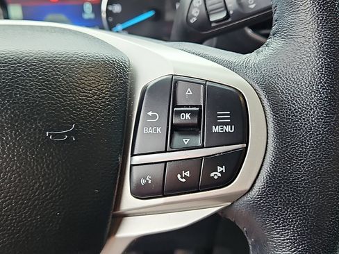 Used 2021 Ford Explorer Limited w/ Equipment Group 301A AWD/4WD image 17