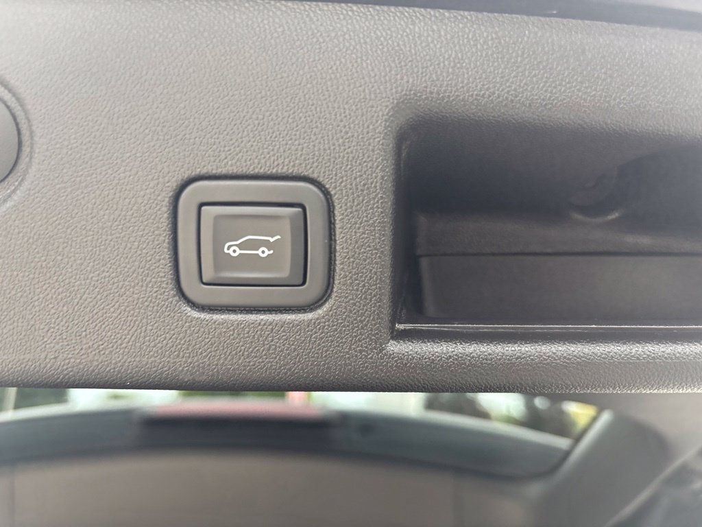 Used 2024 Chevrolet Equinox RS AWD/4WD image 28