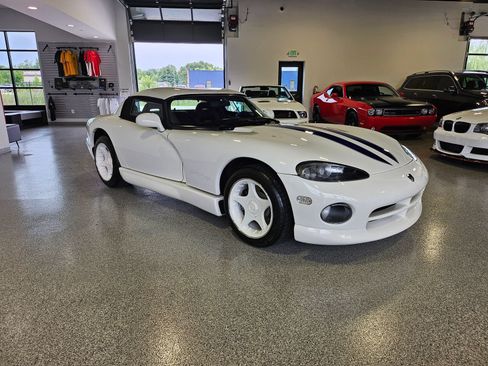 Used 1996 Dodge Viper RT/10 RWD image 8