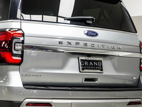 Used 2024 Ford Expedition Max Limited RWD image 13