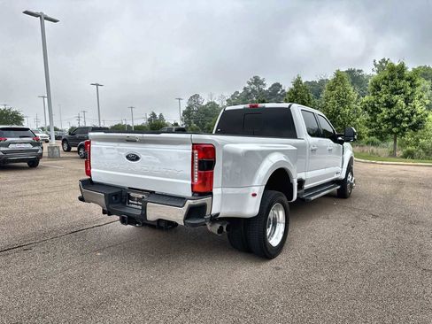 Used 2023 Ford F450 Lariat AWD/4WD image 8