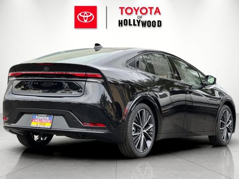 New 2026 Toyota Prius XLE image 4