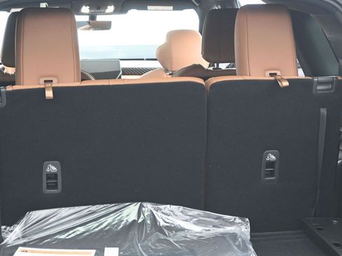 New 2026 INFINITI QX60 Autograph w/ Dark Cargo Package image 24