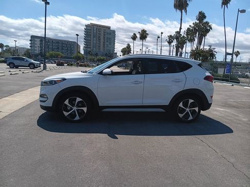 Used 2017 Hyundai Tucson Sport FWD image 5