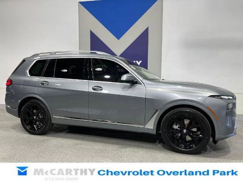 Used 2024 BMW X7 xDrive40i AWD/4WD image 3