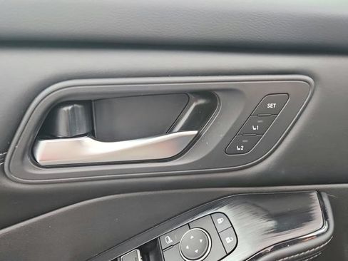 Used 2024 Nissan Rogue SL w/ SL Premium Package FWD image 22