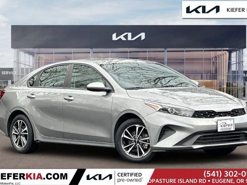 Certified 2024 Kia Forte LXS image 1