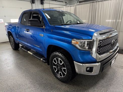 Used 2018 Toyota Tundra SR5 w/ TRD Off Road Package image 3