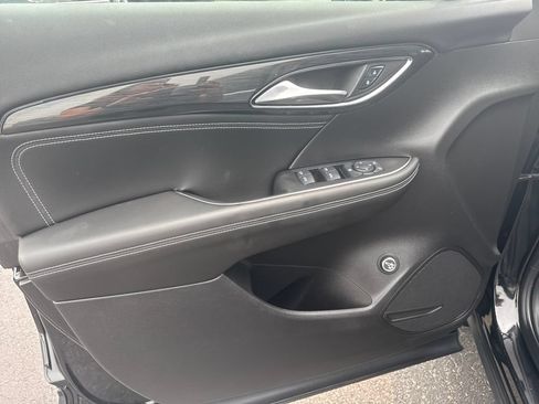 Certified 2023 Buick Envision Preferred AWD/4WD image 13