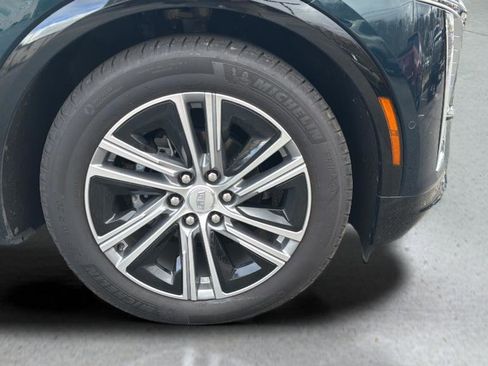 Certified 2025 Cadillac Lyriq Luxury AWD/4WD image 14