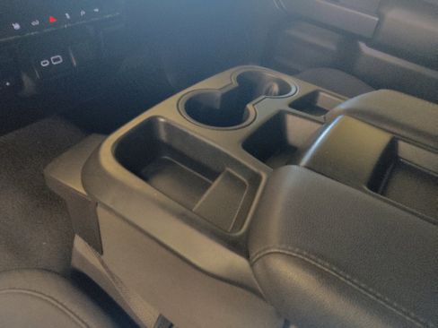 Used 2022 Chevrolet Silverado 2500 Custom w/ Custom Convenience Package RWD image 26
