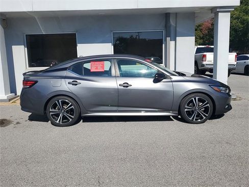 Certified 2022 Nissan Sentra SR w/ Electronics Package image 7