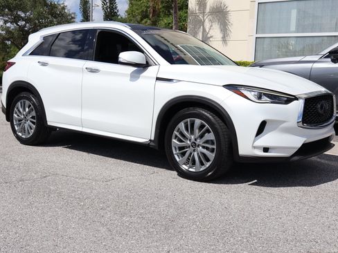 Certified 2023 INFINITI QX50 Luxe FWD image 12