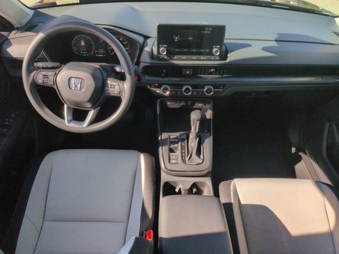Used 2025 Honda CR-V EX image 18