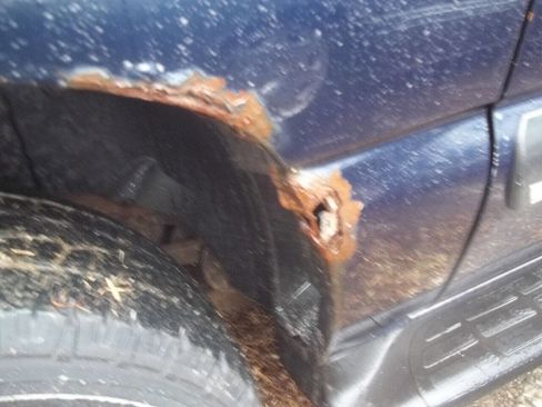 Used 2004 Chevrolet Suburban LT w/ Preferred Equipment Group image 17