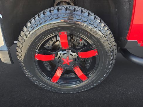 Used 2014 Chevrolet Silverado 1500 LT AWD/4WD image 18