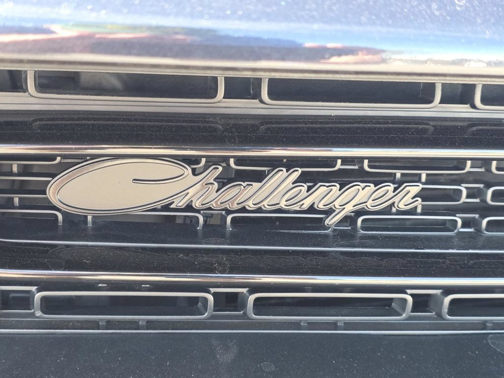 Used 2019 Dodge Challenger R/T w/ Blacktop Package RWD image 24