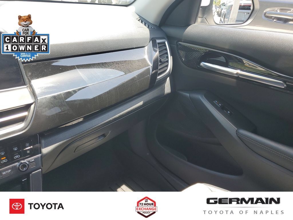 Used 2024 Kia Seltos X-Line AWD/4WD image 35
