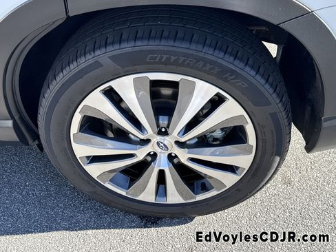 Used 2022 Subaru Ascent Touring image 26